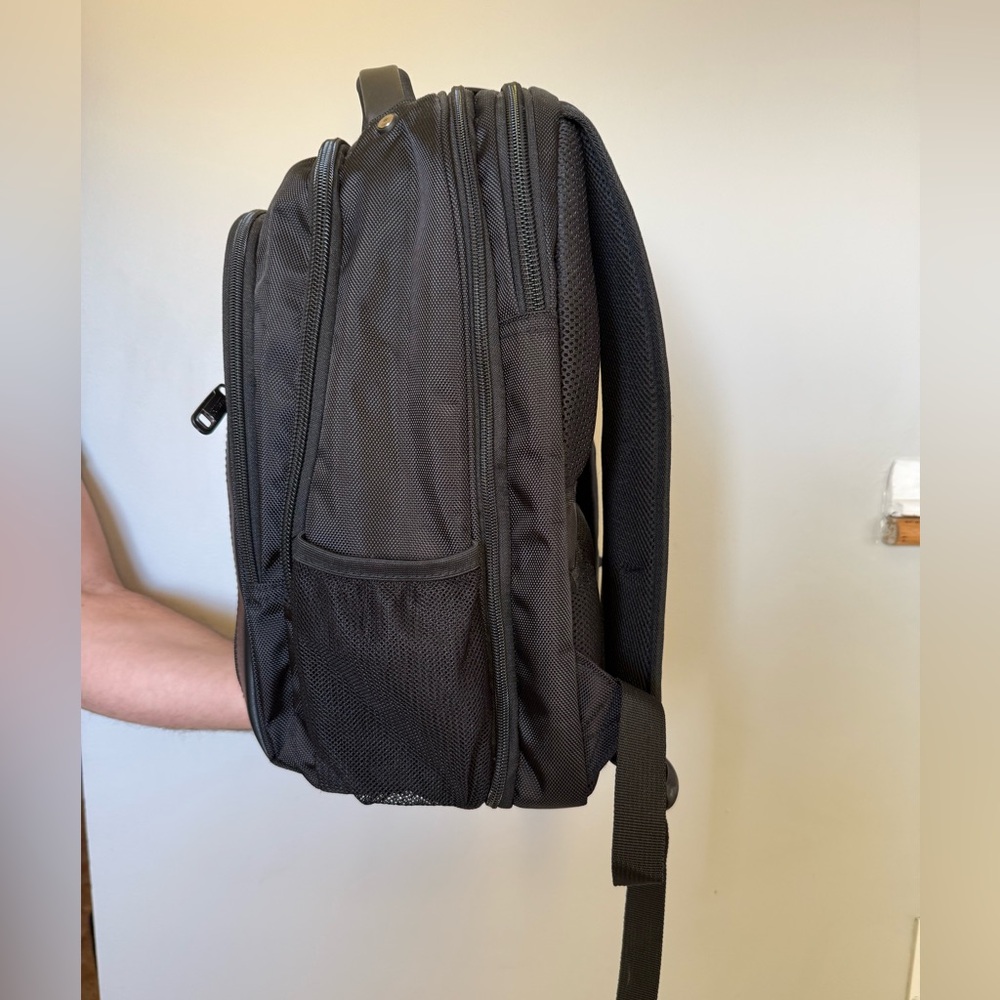 Kenneth Cole Reaction Backpack - Picture 4 of 8